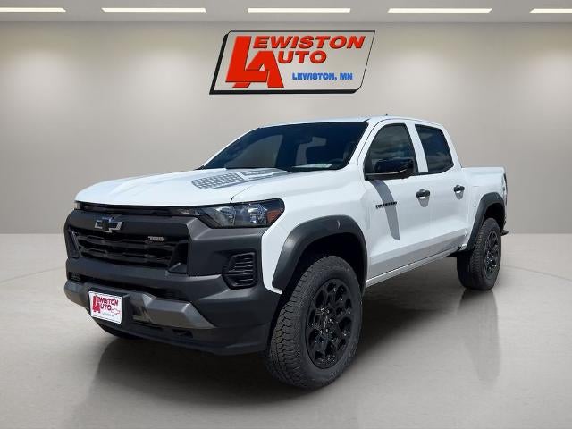 2026 Chevrolet Colorado Trail Boss in Summit White — front three-quarter view